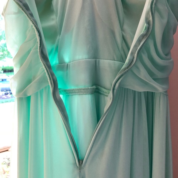 Formal Dress - Picture 4 of 5